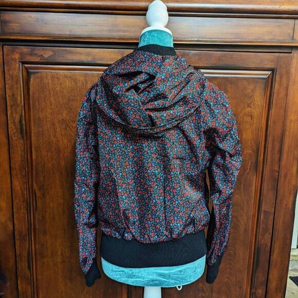 NWT Coach Floral Varsity Bomber Water Resistant Zip Jacket w/ Removable Hood XS - Picture 4 of 8